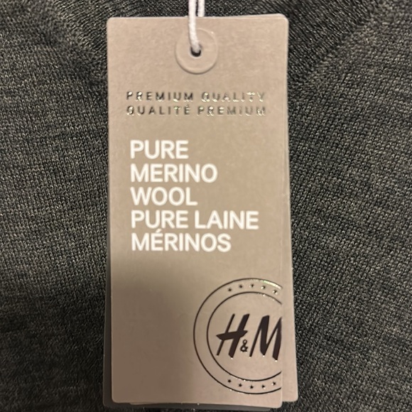 H&M Marino Wool Cardigan Sweater NWT L - Picture 2 of 6